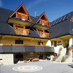 Alojamento de Acomodação e Pequeno-almoço U Zwijaczy Zakopane