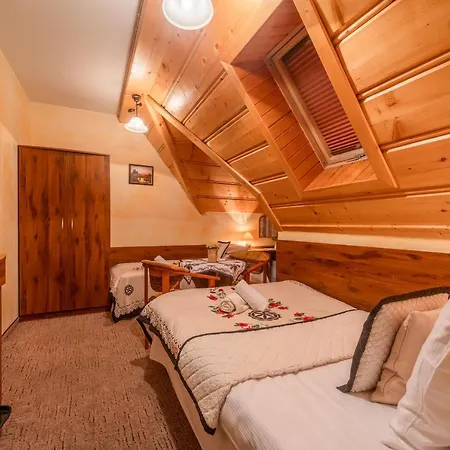 Bed & Breakfast U Zwijaczy 3*