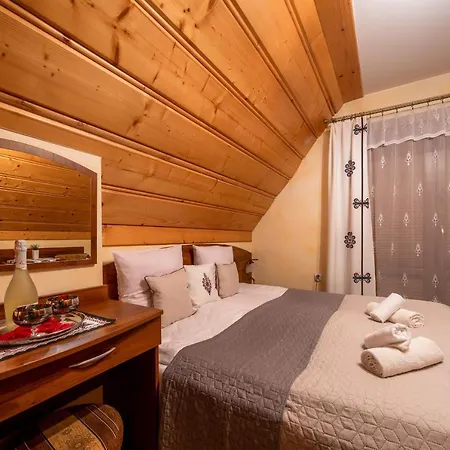 Bed & Breakfast U Zwijaczy 3*
